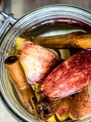 Apfel-Zimt Kompott in einem GLas