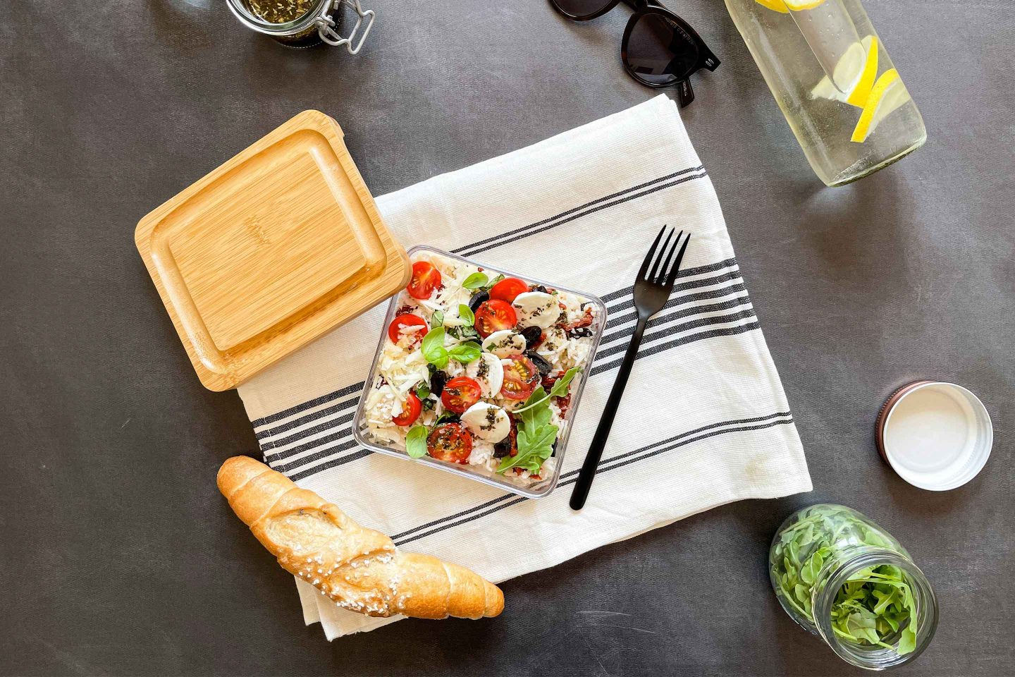 Unser frischer italienischer Reis-Salat macht auch zu Hause Urlaubsstimmung.