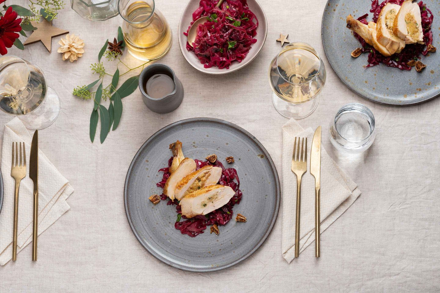 Diese Semmel-Feigenfülle macht gefüllte Hühnerbrust zum Gourmet-Erlebnis.