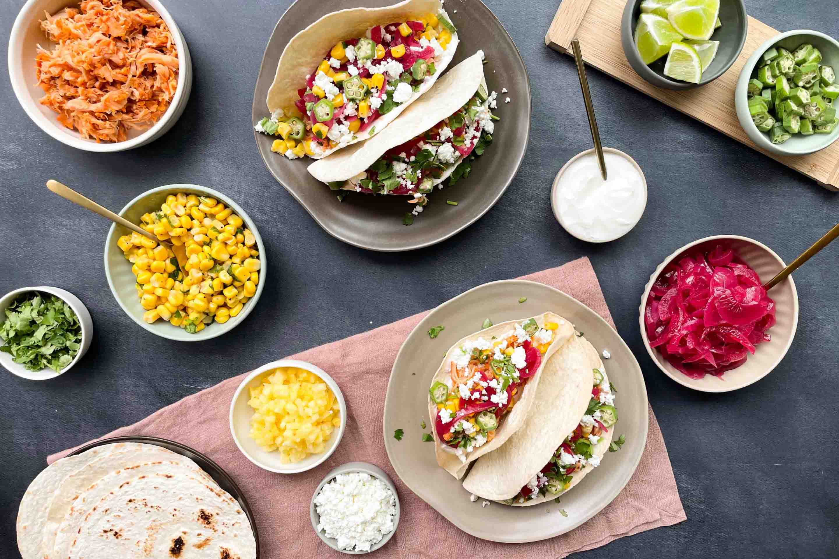 Tacos mit übriggebliebenem Grillhuhn und Gemüse